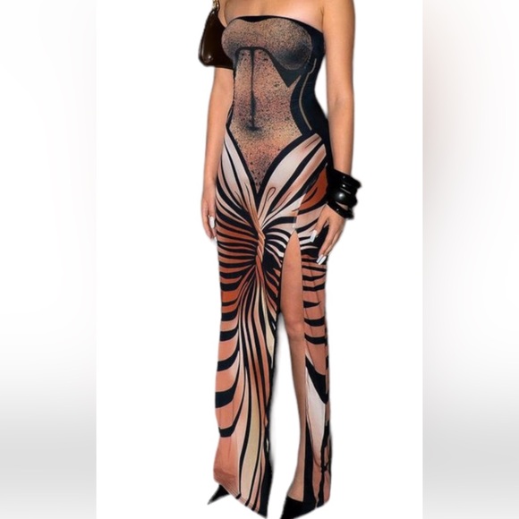 Tiger Stripes Maxi Dress - Picture 8 of 8